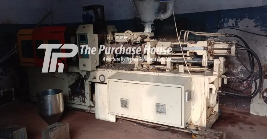 INJECTION MOULDING MACHINE