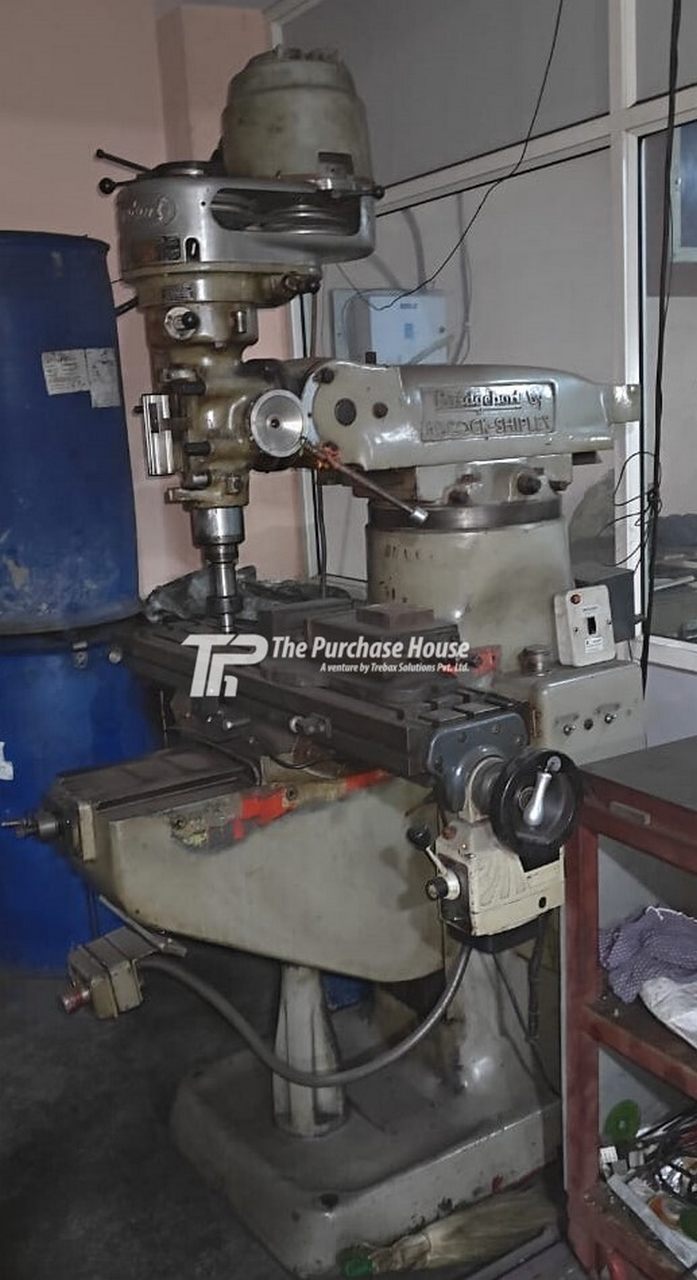VERTICAL MILLING MACHINE