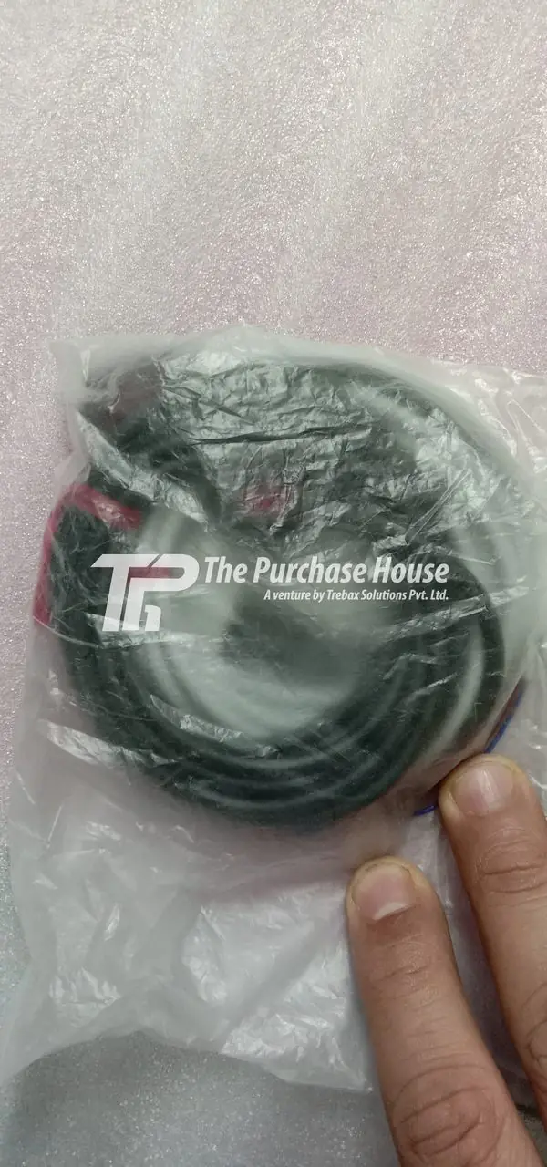 COMPACT AMPLIFIER BUILT-IN LASER