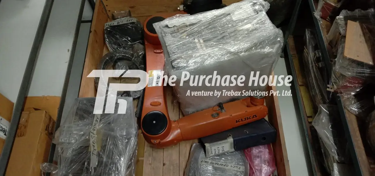 PICK AND PLACE INDUSTRIAL ROBOT