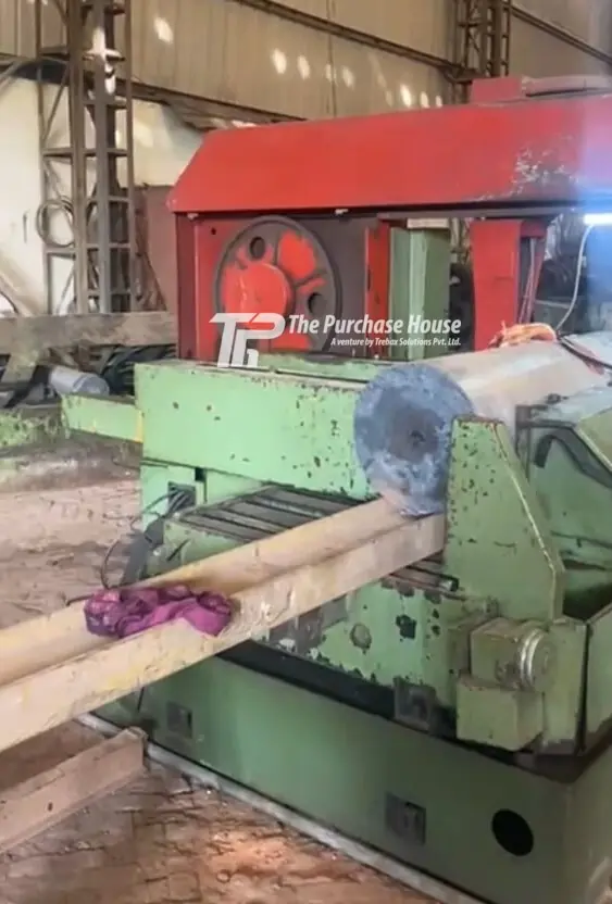 Heavy duty bandsaw machine for thick metal cutting