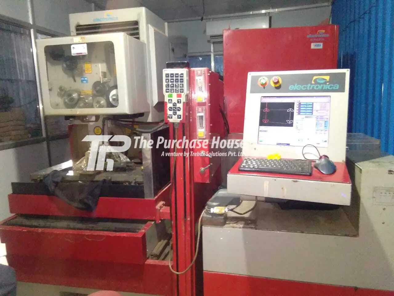 CNC WIRECUT ELECTRICAL DISCHARGE MACHINE (CNC WIRECUT EDM MACHINE)