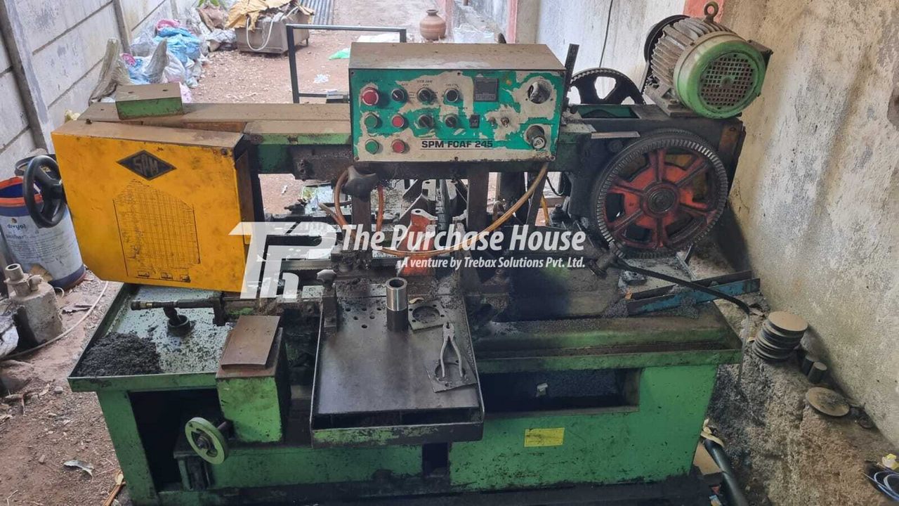 AUTOMATIC BANDSAW MACHINE