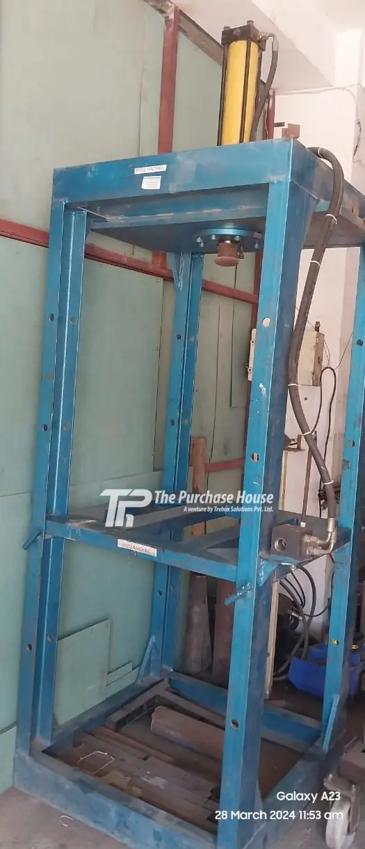 HYDRAULIC PRESS MACHINE
