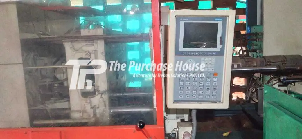 INJECTION MOULDING MACHINE