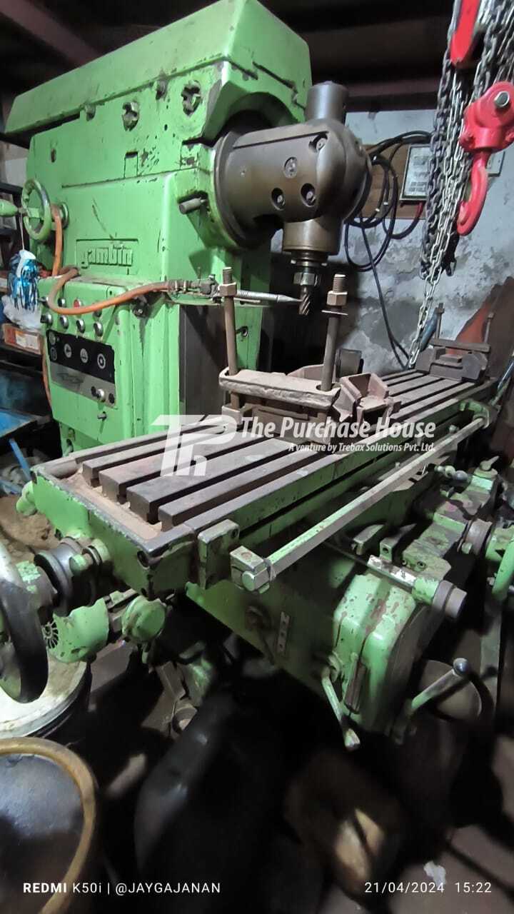 MILLING MACHINE