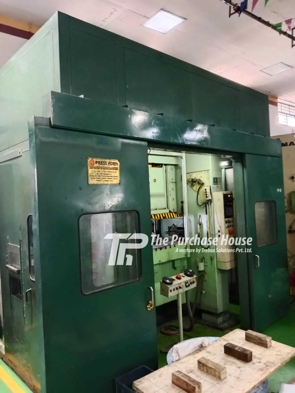 PNEUMATIC POWER PRESS MACHINE