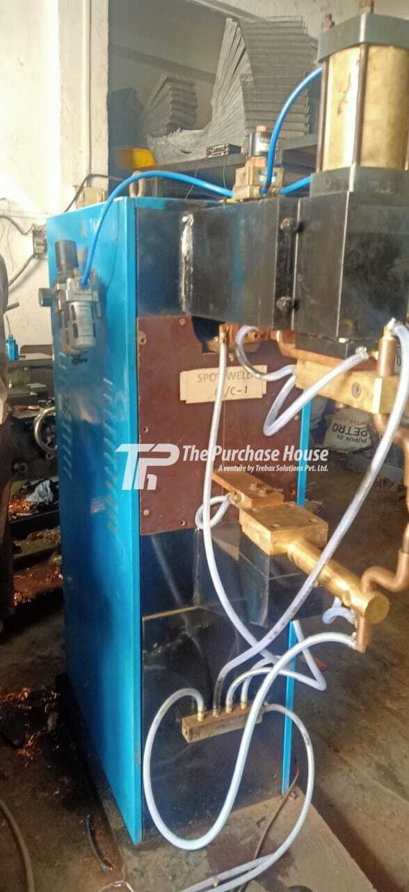 WELDING MACHINE