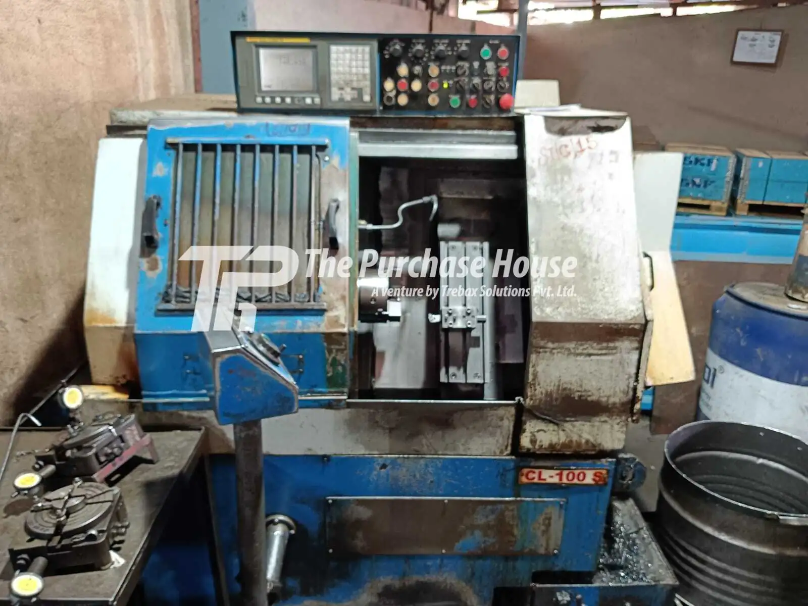 CNC TURNING MACHINE