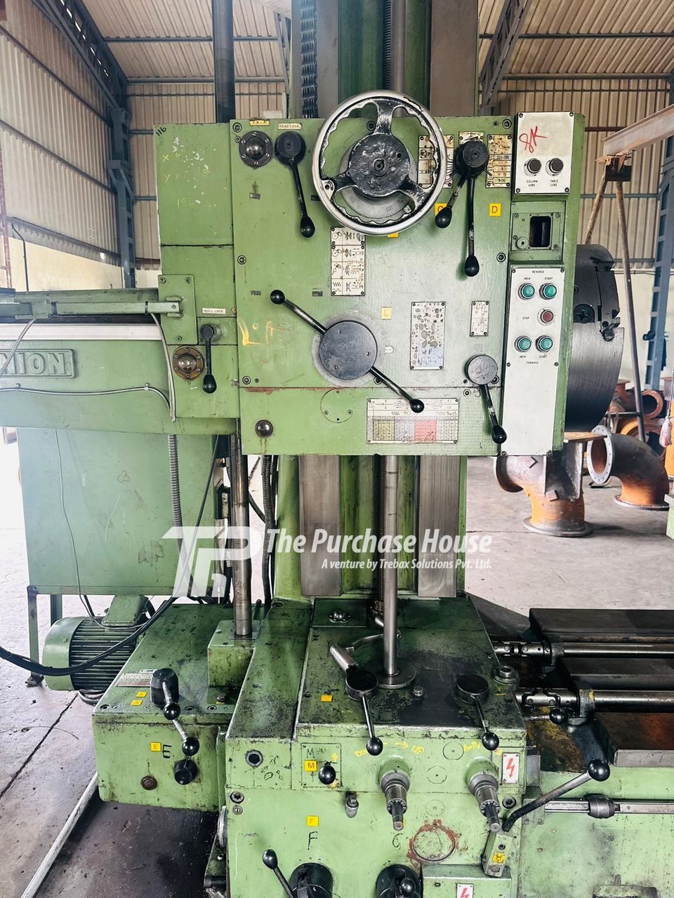 DRO HORIZONTAL BORING MACHINE