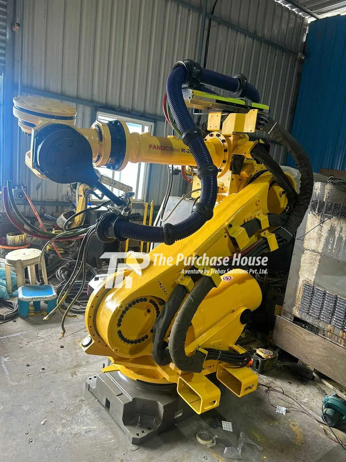 Industrial Automation Robotic Arm for Precision Handling