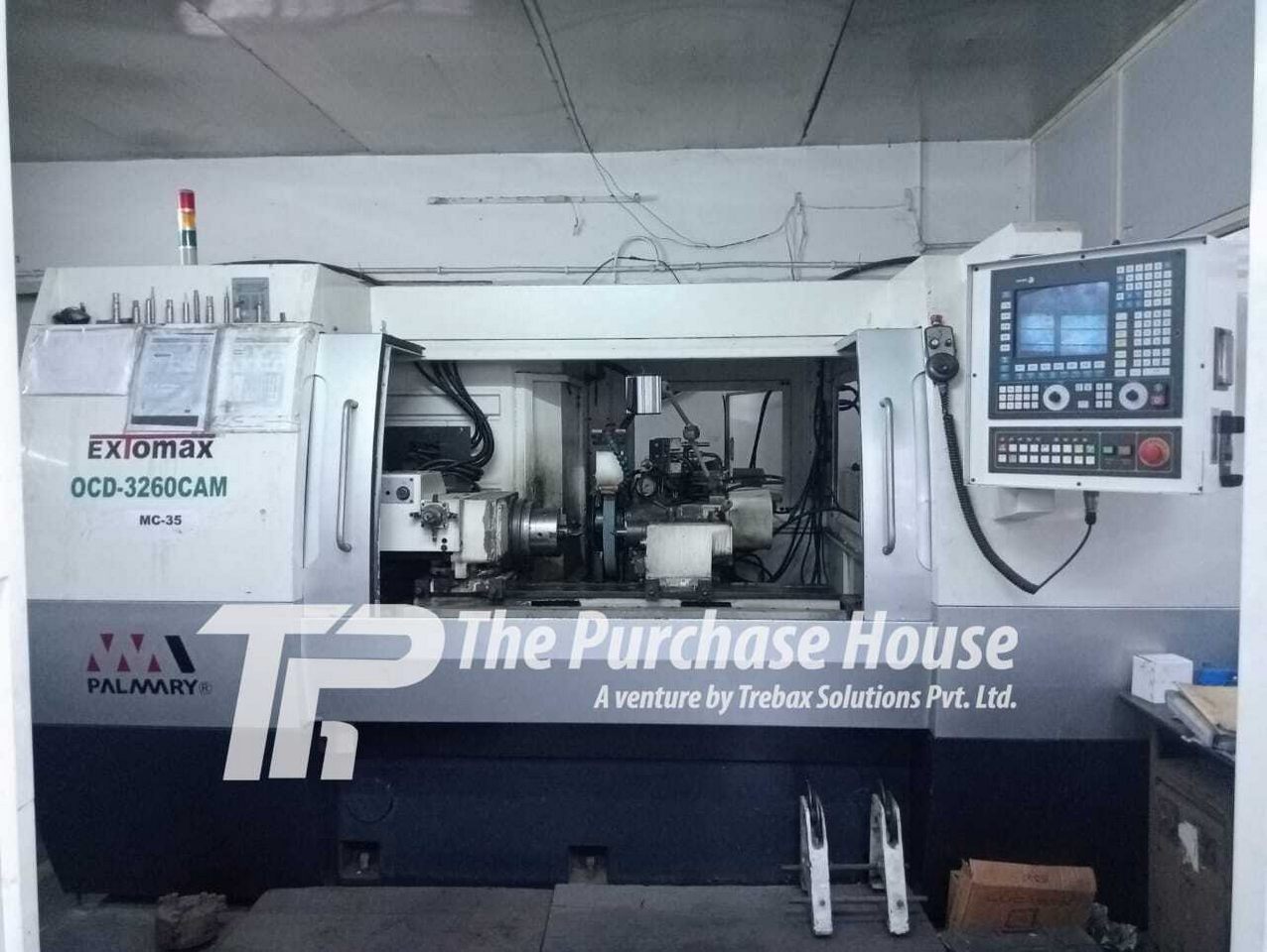 CNC CYLINDRICAL GRINDER MACHINE