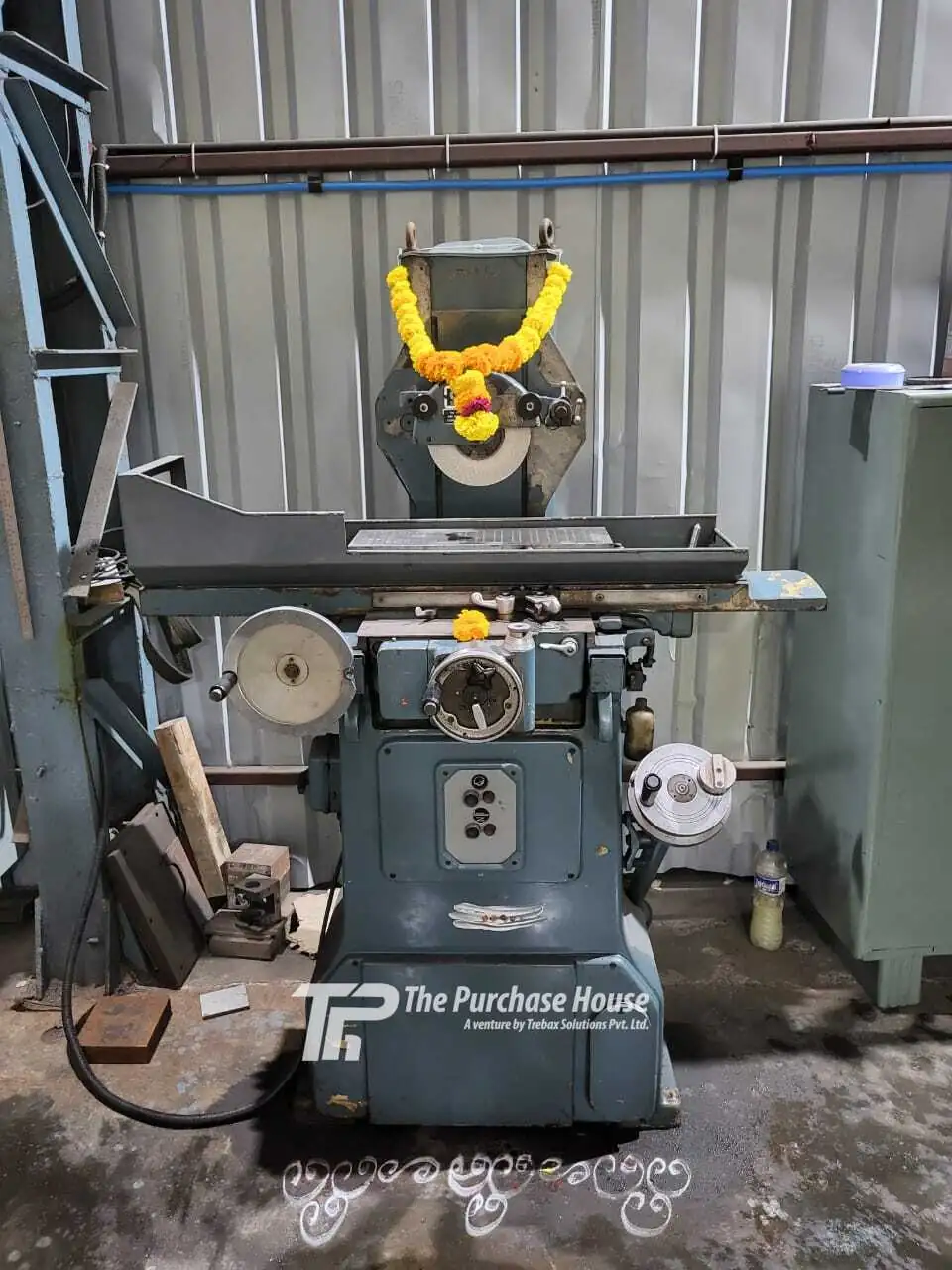SURFACE GRINDER MACHINE