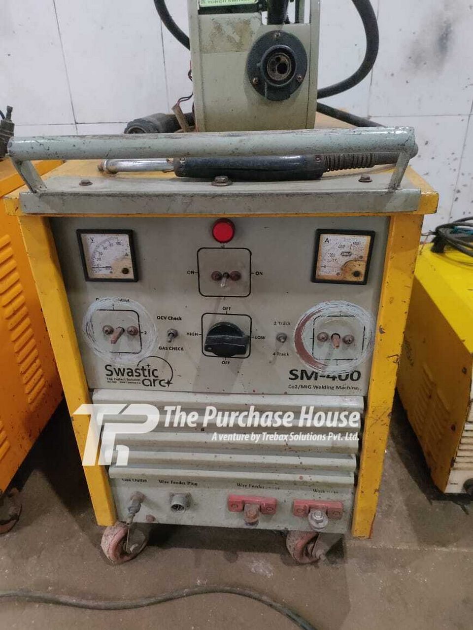 WELDING MACHINE