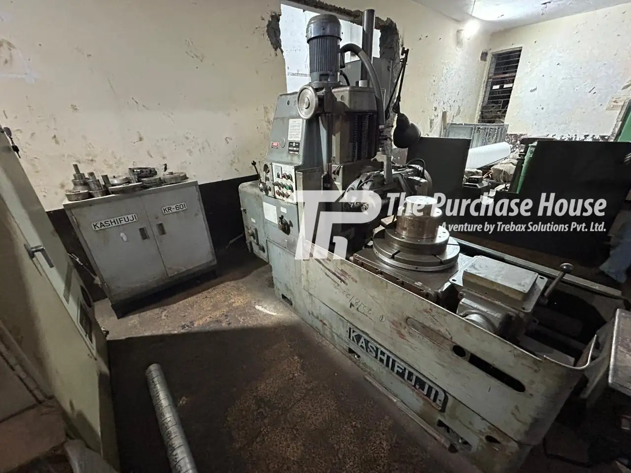 GEAR HOBBING MACHINE