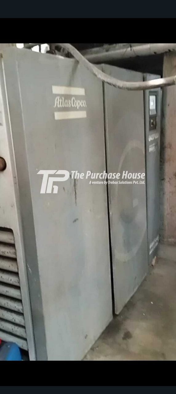 SCREW AIR COMPRESSOR