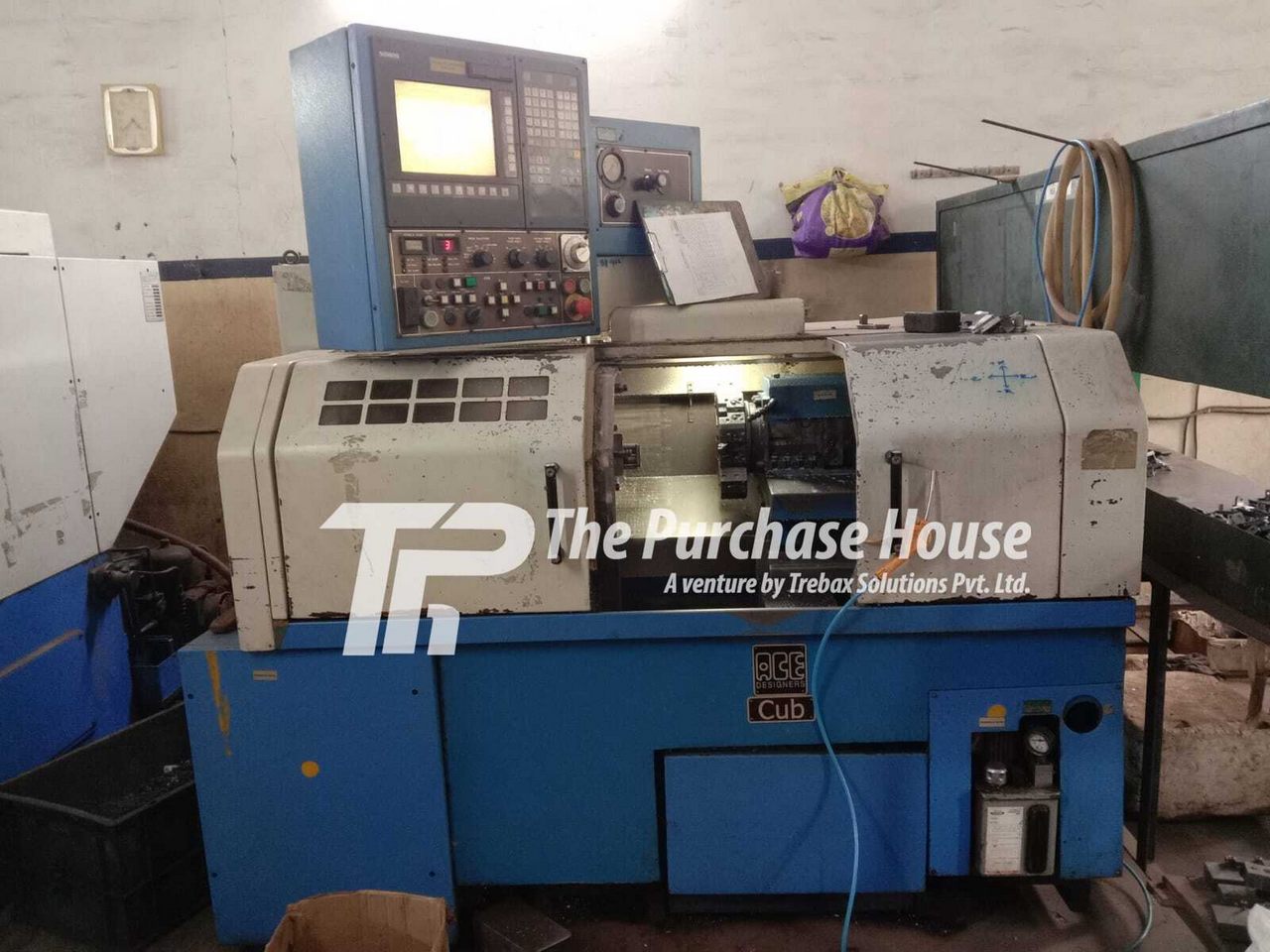 CNC TURNING MACHINE