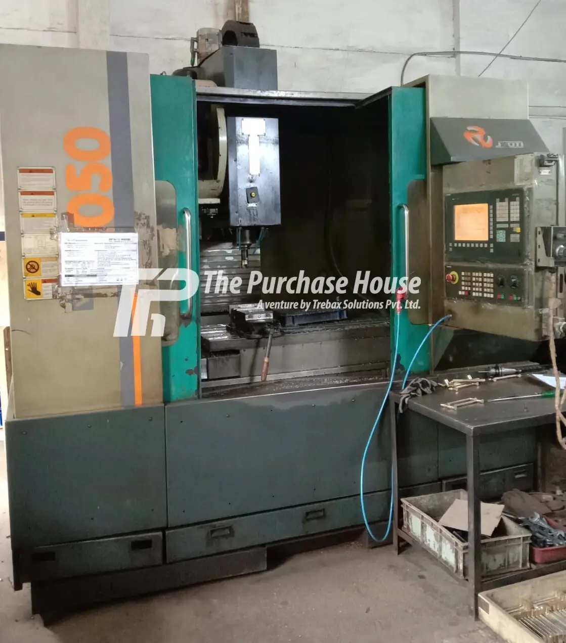 VERTICAL MACHINING CENTER (VMC)