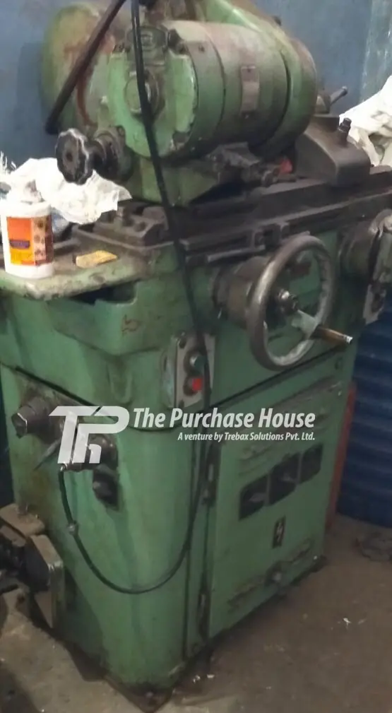 CYLINDRICAL GRINDER MACHINE