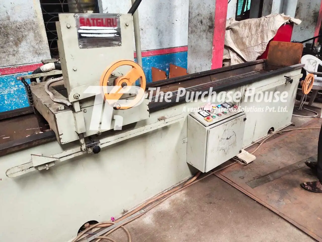 KNIFE GRINDER MACHINE