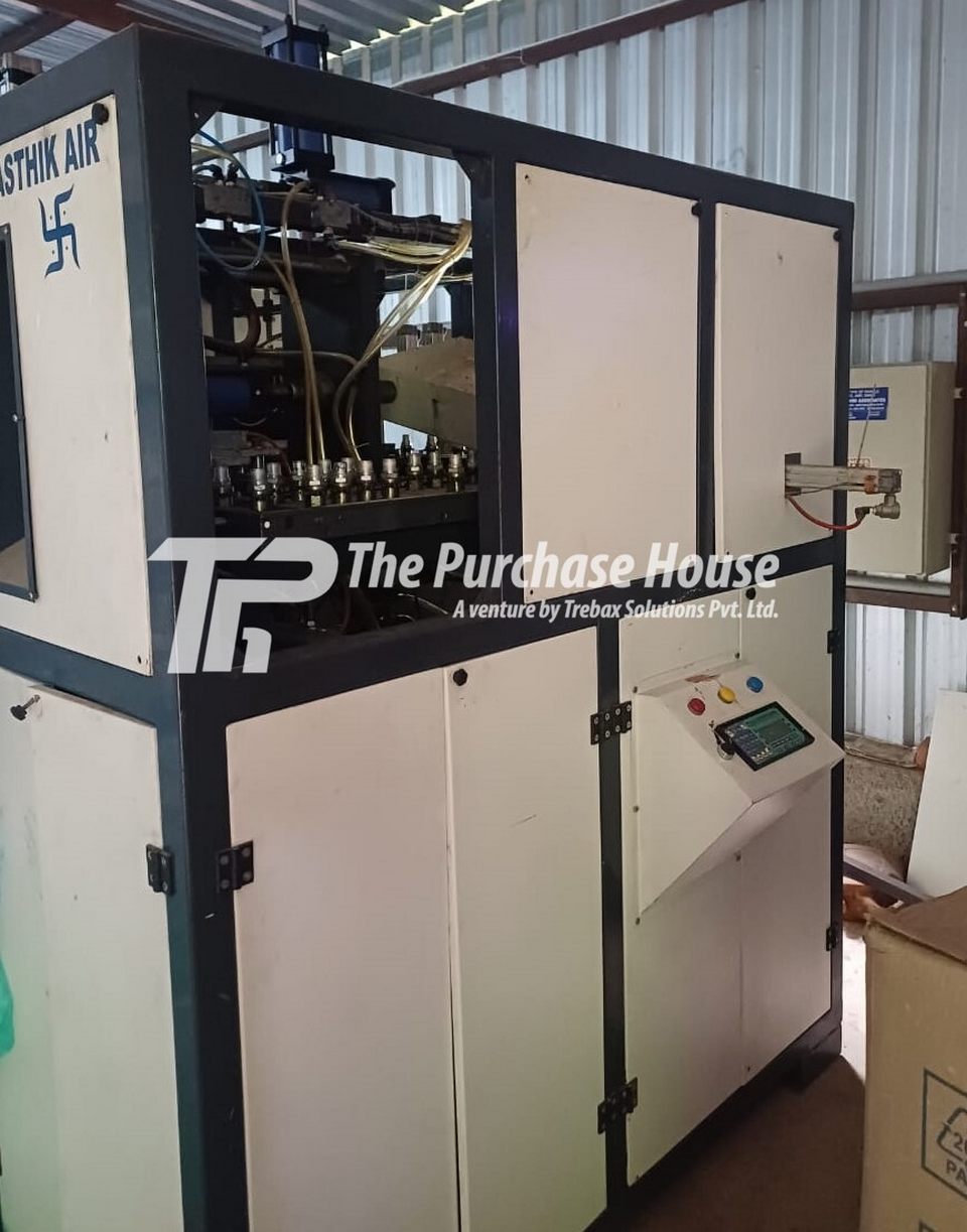 AUTOMATIC PET BOTTLE MANUFACTURING MACHINE
