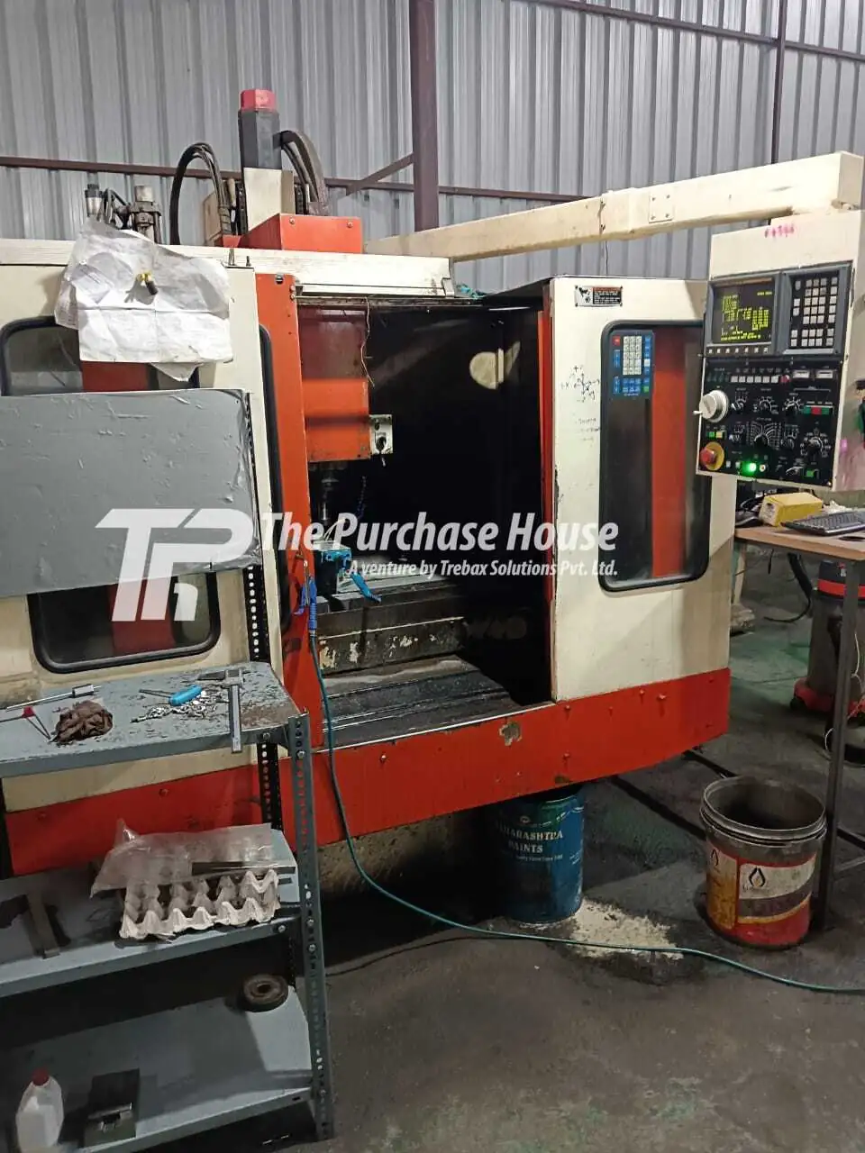 VERTICAL MACHINING CENTER (VMC)