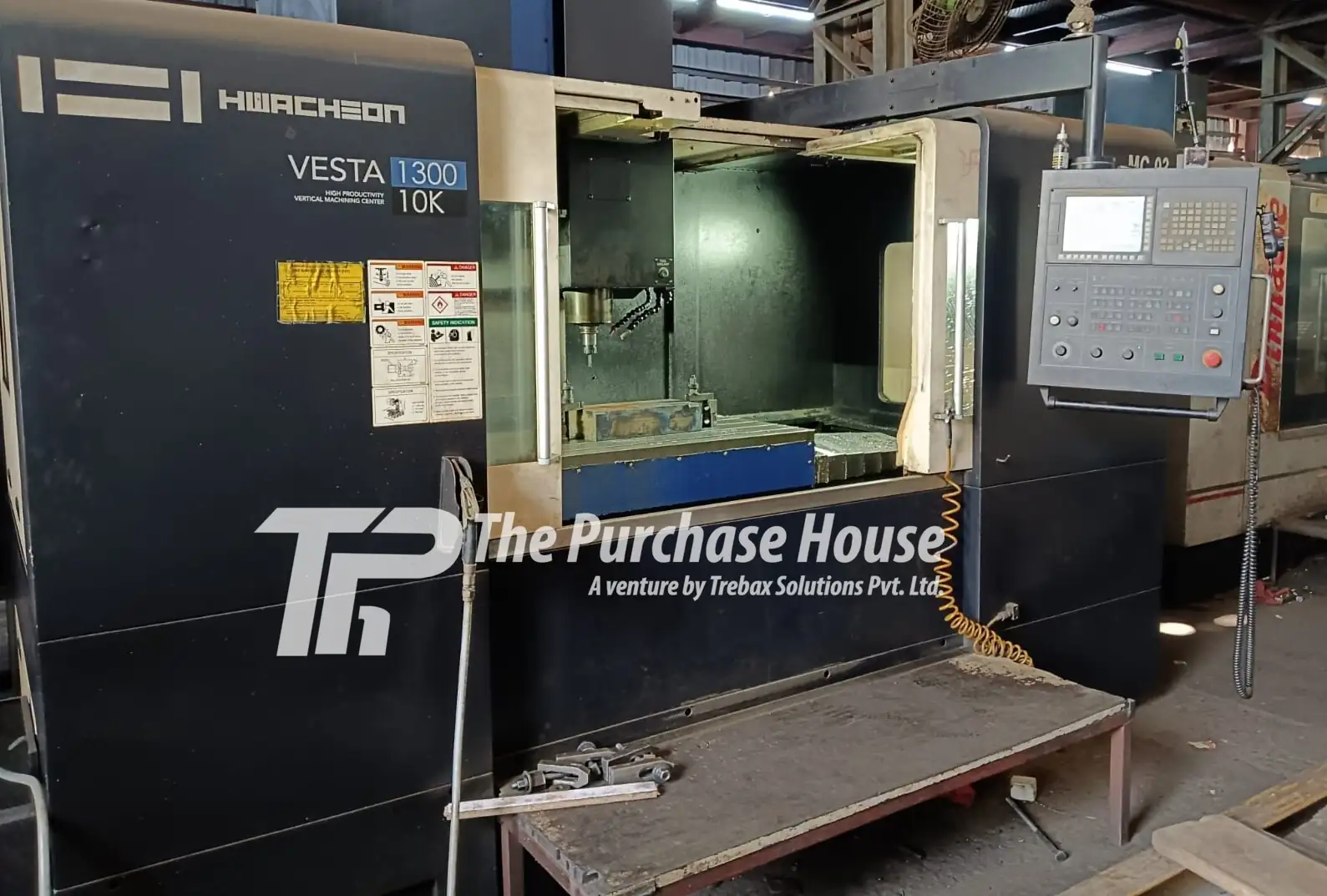 VERTICAL MACHINING CENTER (VMC)