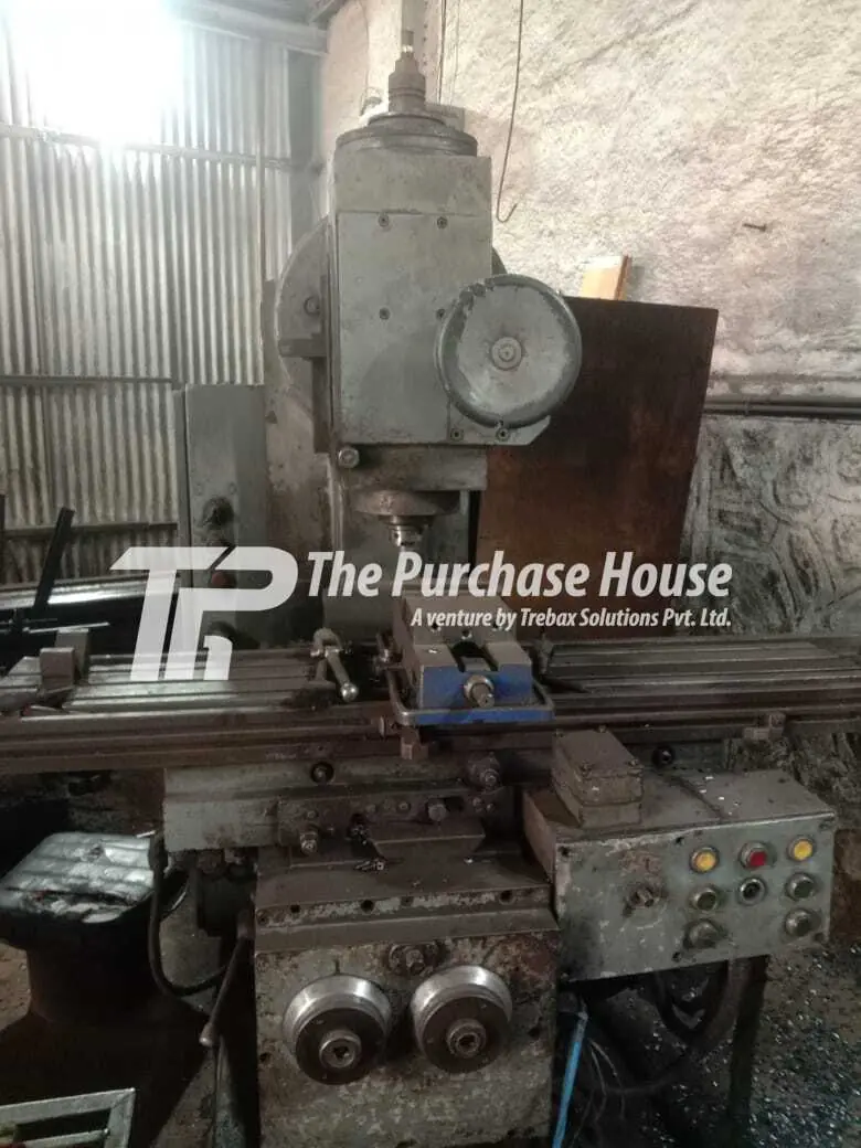MILLING MACHINE