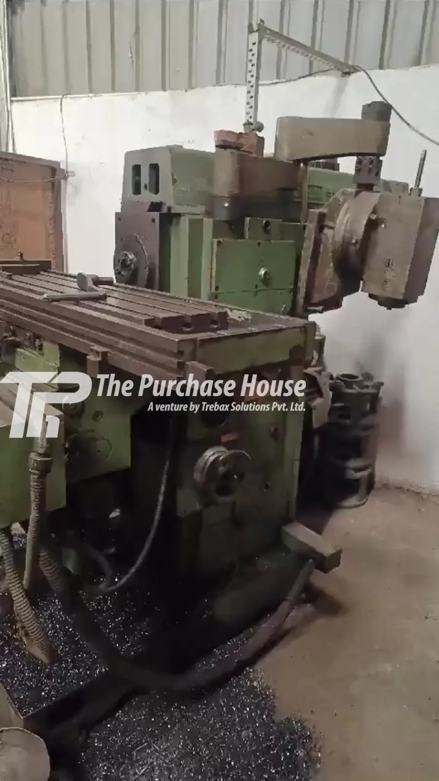 MILLING MACHINE