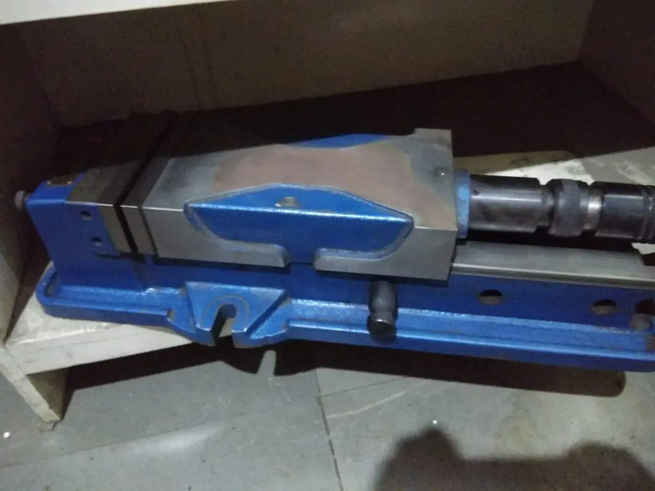 DRILL GRINDER MACHINE