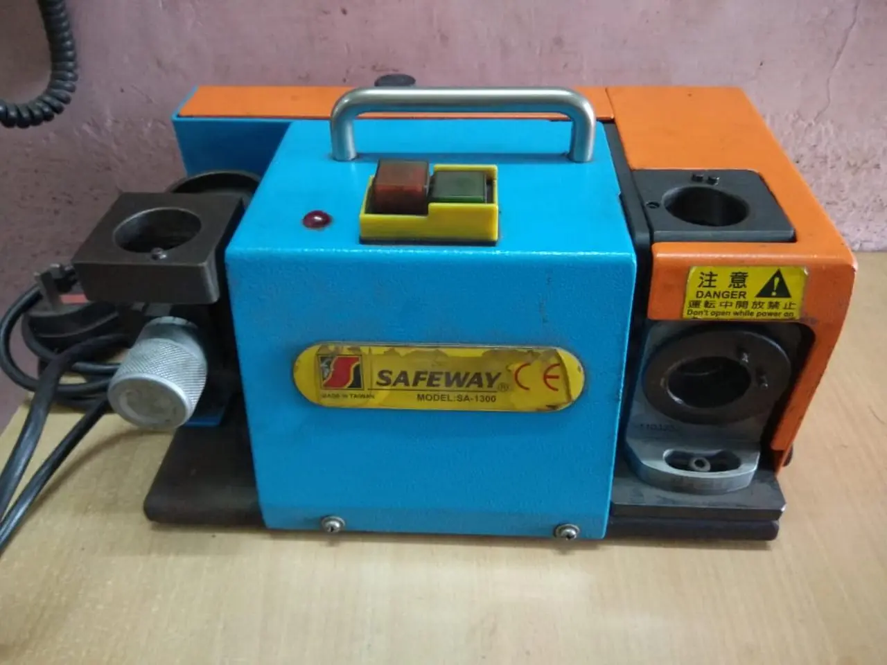 DRILL GRINDER MACHINE