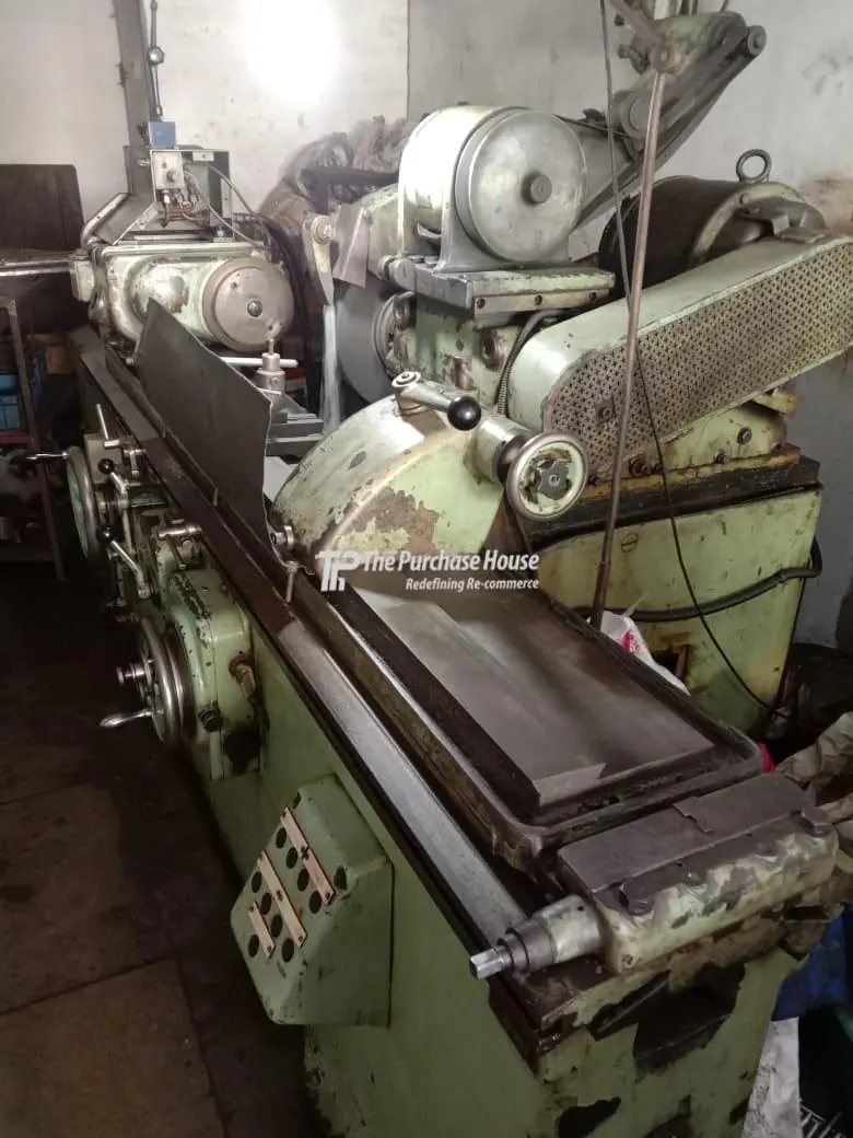 CYLINDRICAL GRINDER MACHINE