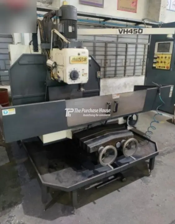 UNIVERSAL MILLING MACHINE