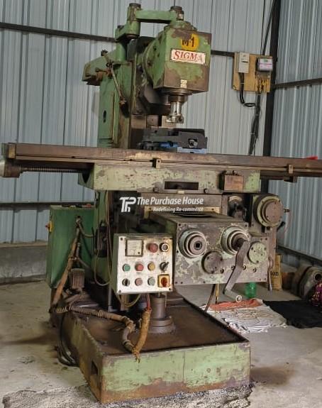 UNIVERSAL MILLING MACHINE