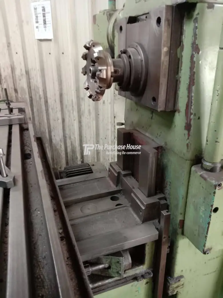 universal milling machine for accurate component machining