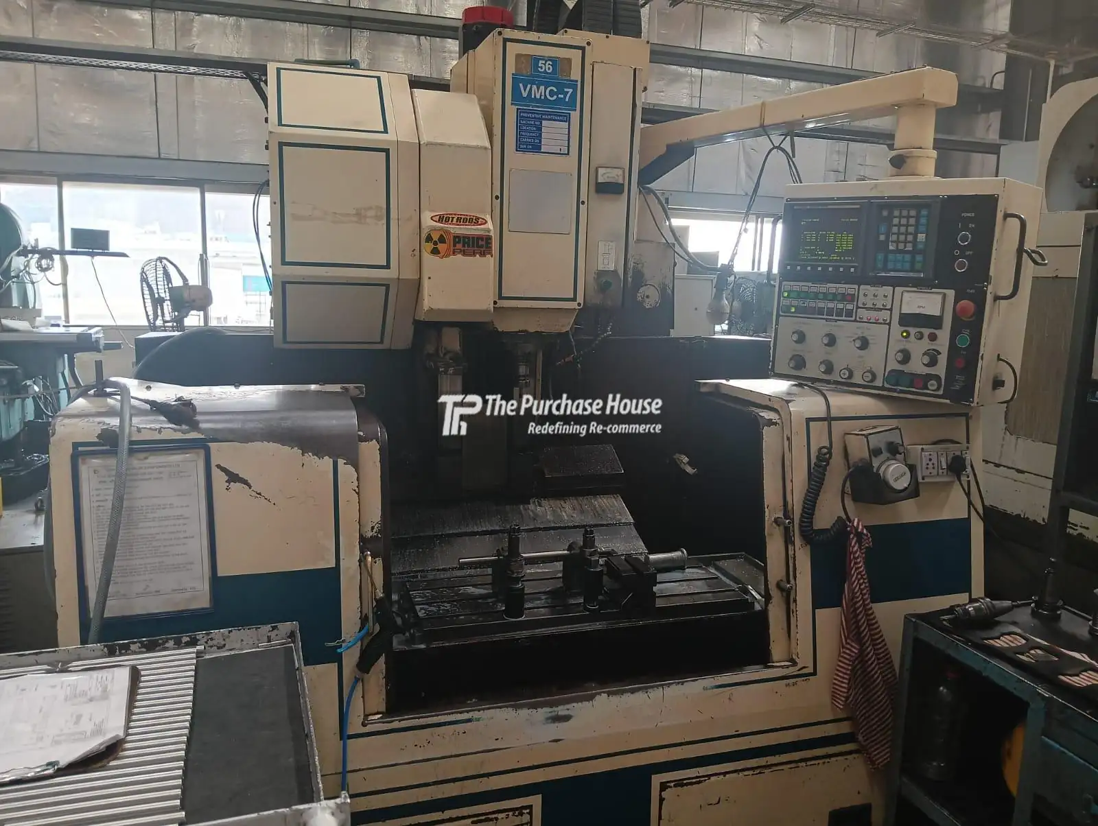 VERTICAL MACHINING CENTER (VMC)