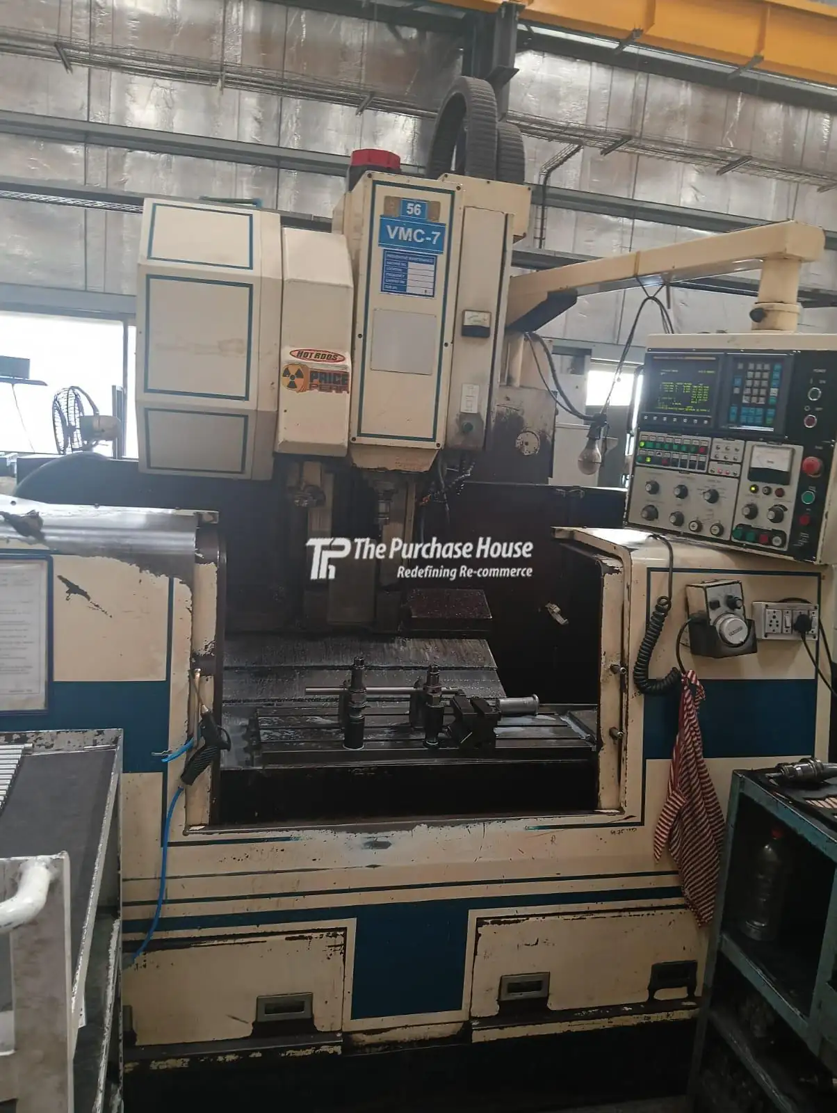 VERTICAL MACHINING CENTER (VMC)