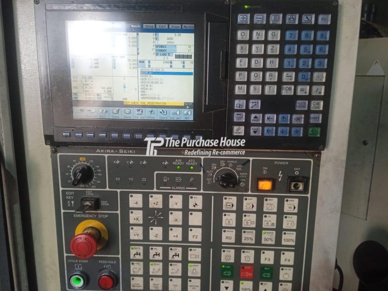 VERTICAL MACHINING CENTER (VMC)