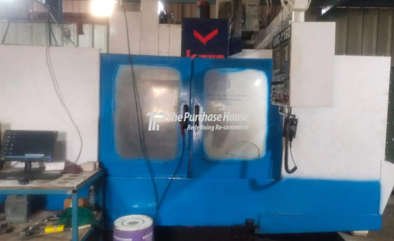 VERTICAL MACHINING CENTER (VMC)