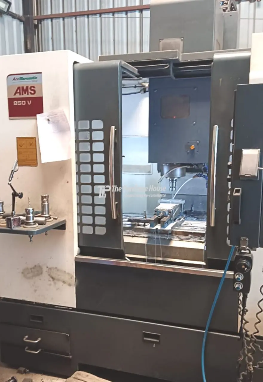 VERTICAL MACHINING CENTER (VMC)
