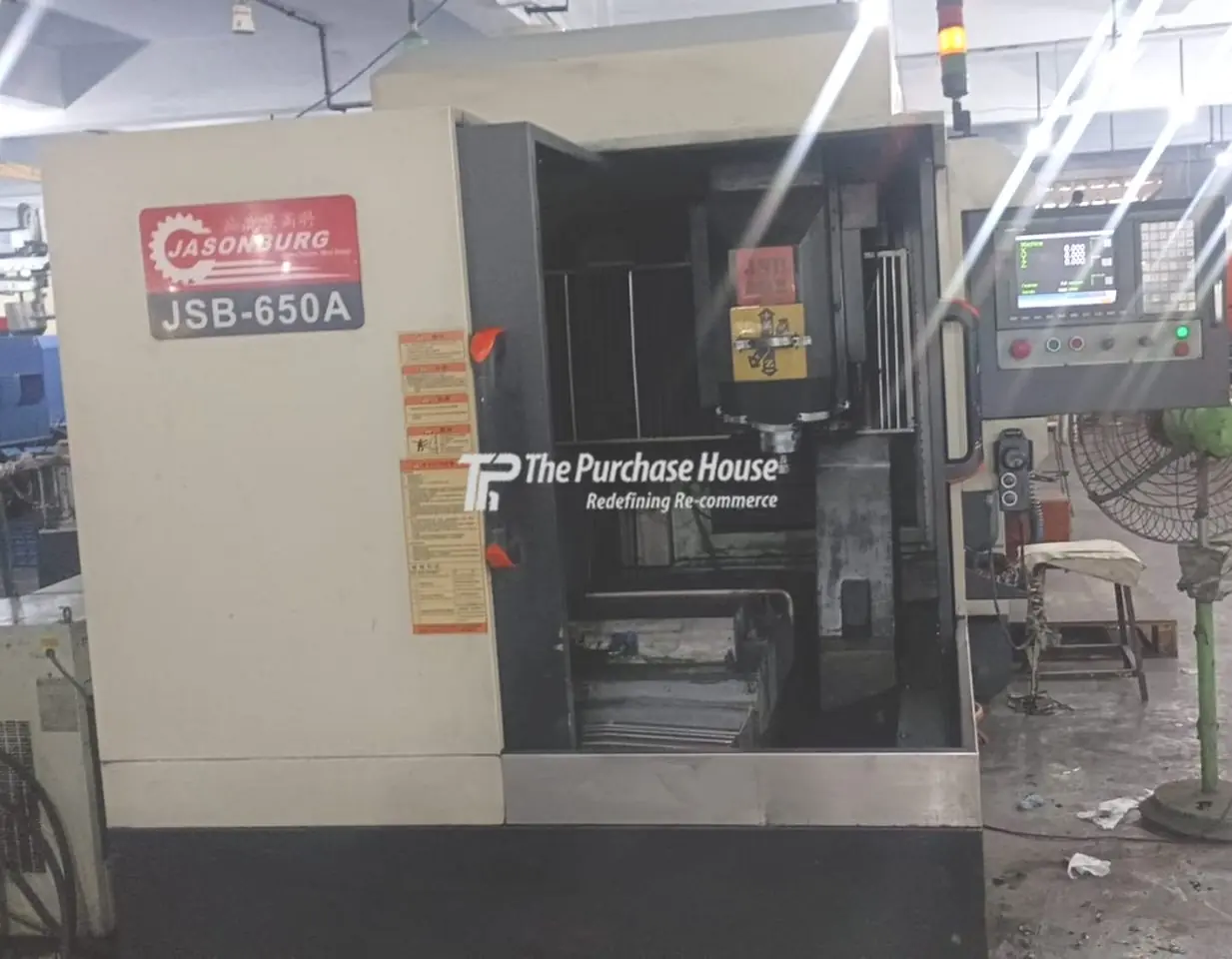 VERTICAL MACHINING CENTER (VMC)