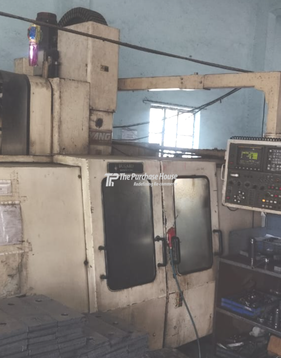 VERTICAL MACHINING CENTER (VMC)