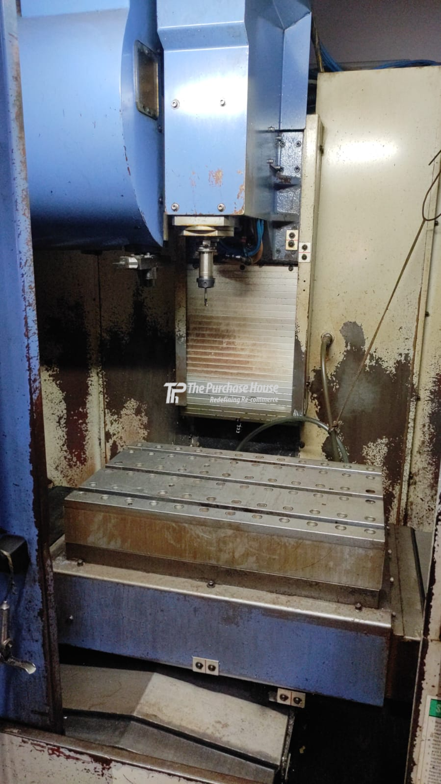 VERTICAL MACHINING CENTER (VMC)