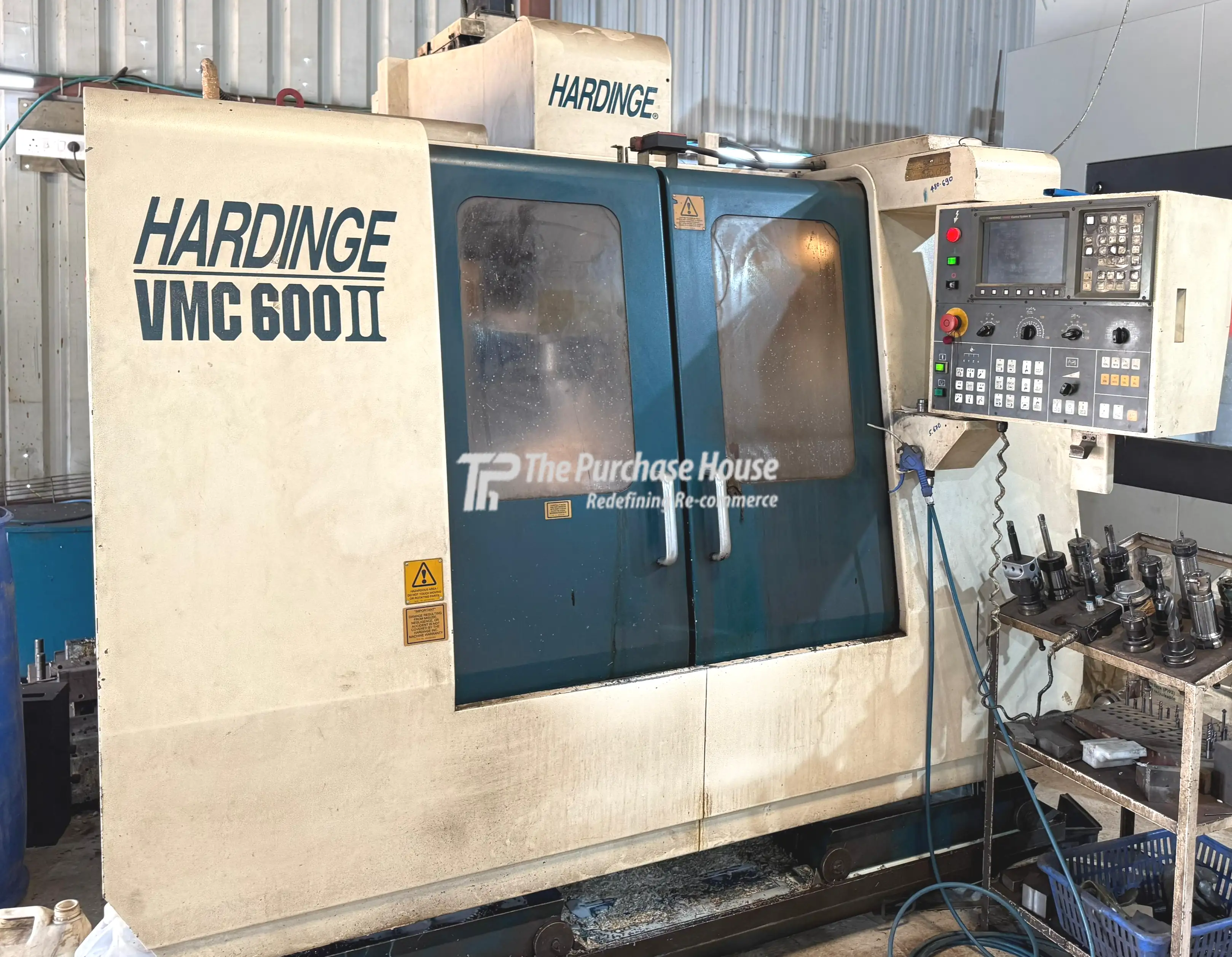 VERTICAL MACHINING CENTER (VMC)