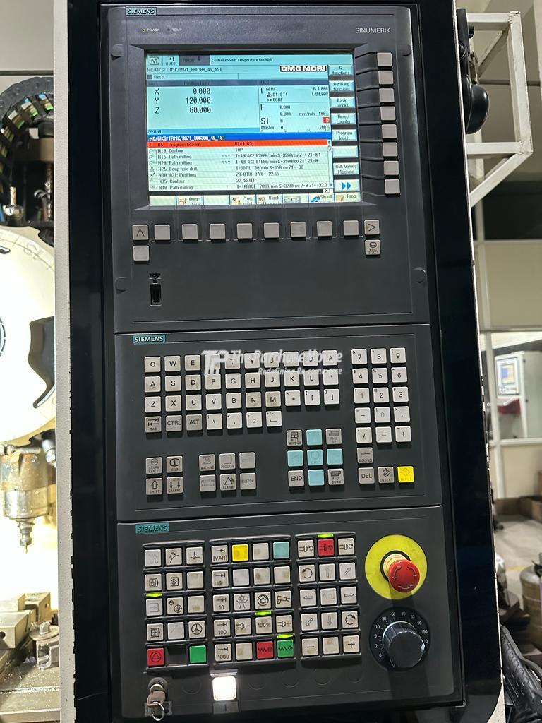VERTICAL MACHINING CENTER (VMC)