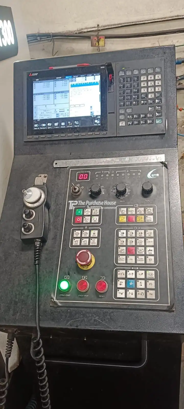 VERTICAL MACHINING CENTER (VMC)