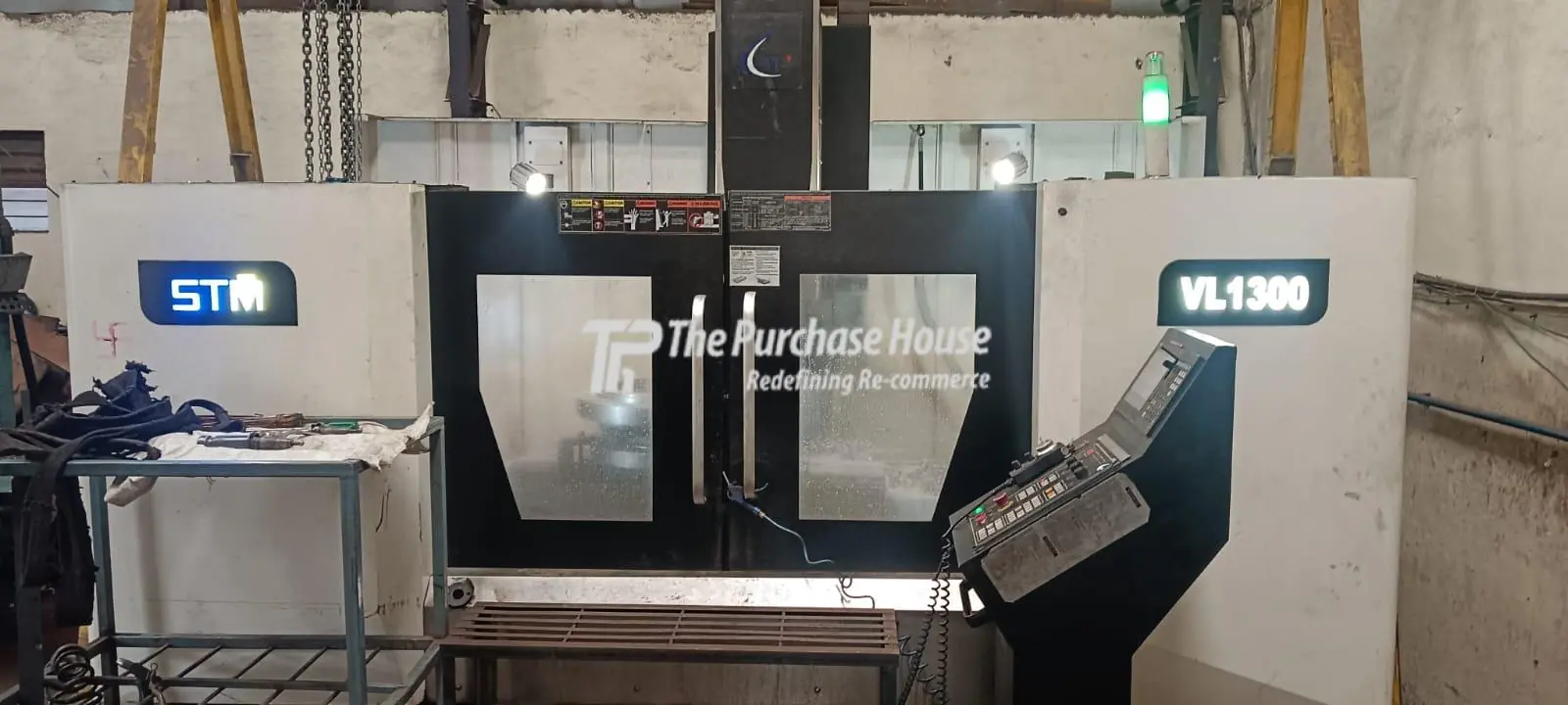 VERTICAL MACHINING CENTER (VMC)