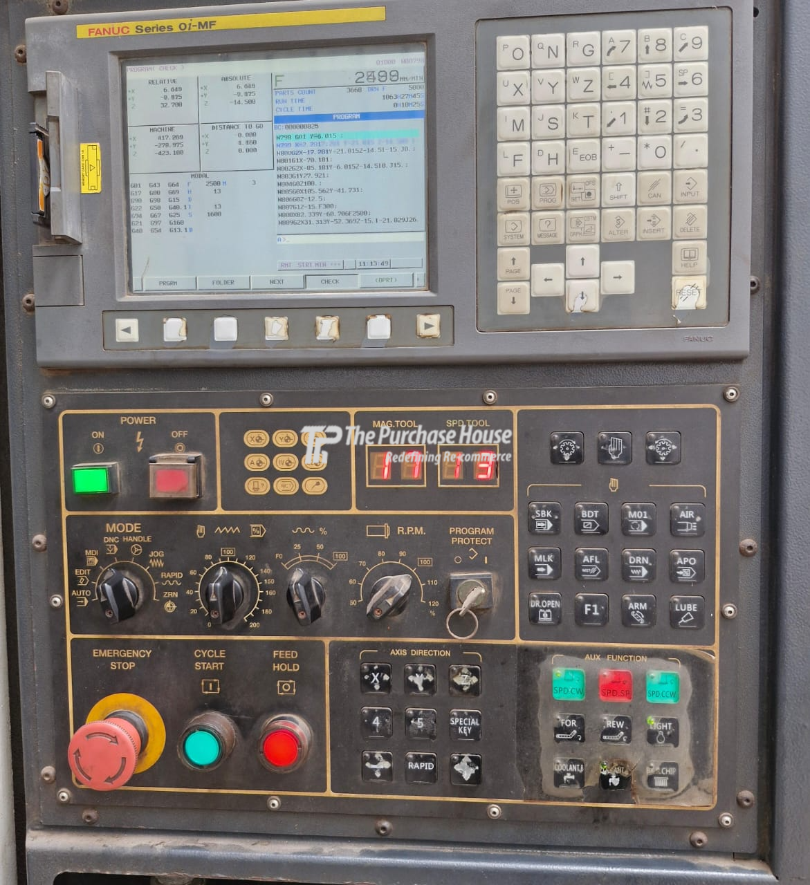 VERTICAL MACHINING CENTER (VMC)