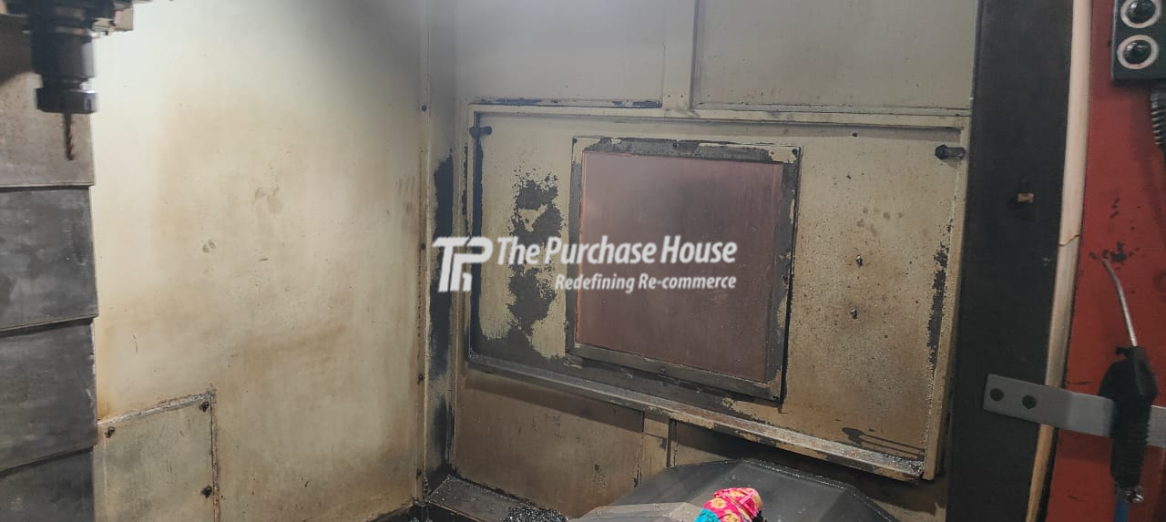 VERTICAL MACHINING CENTER (VMC)