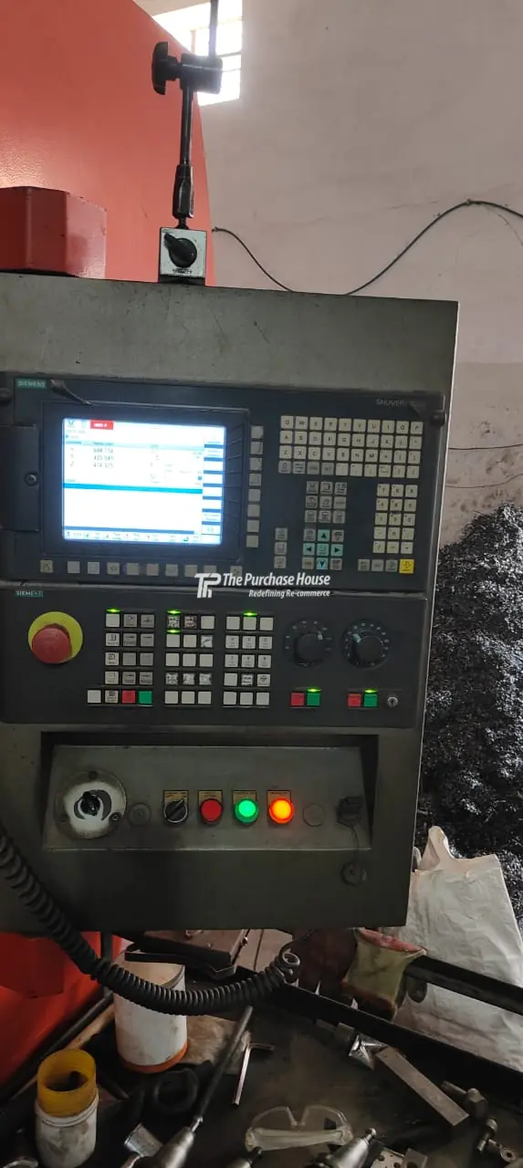 VERTICAL MACHINING CENTER (VMC)